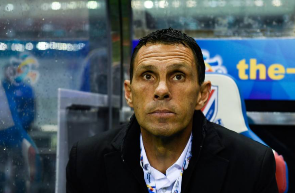 　申花主帅波耶特承受了巨大压力