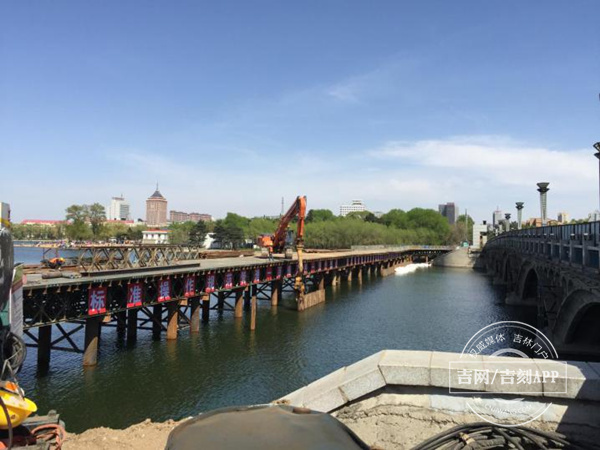 南湖大桥踏查2_副本.jpg 南湖大桥踏查2_副本.jpg