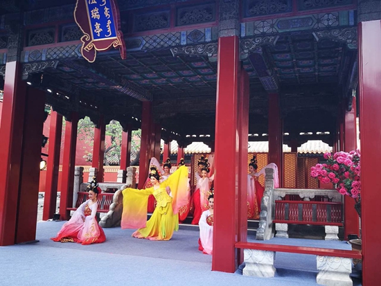 吉林市歌舞团参加“一带一路”国际合作高峰论坛文艺演出