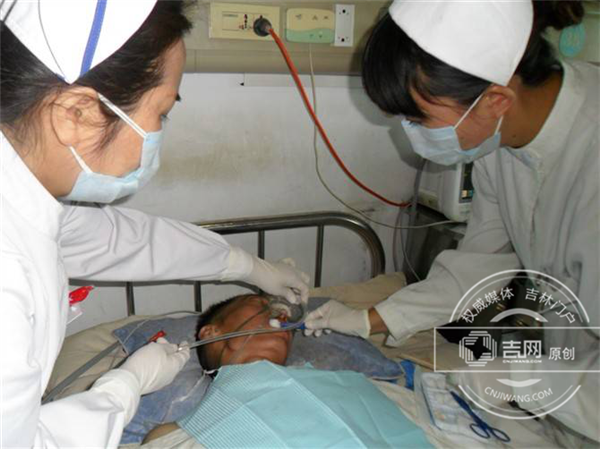 离艾滋病患者最近的人 离艾滋病患者最近的人