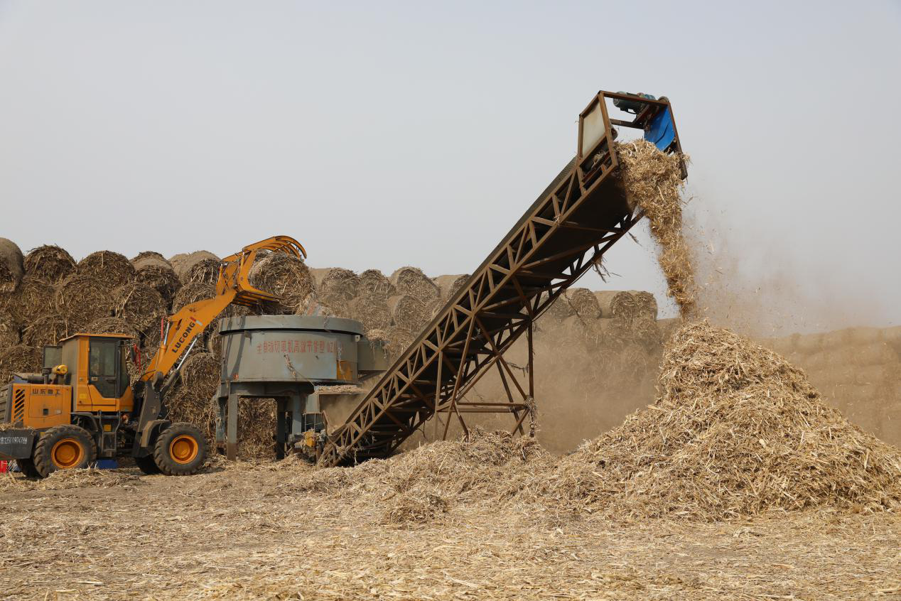 榆树市严管秸秆露天焚烧 已尝到秸秆综合利用的"甜头"