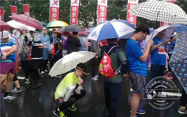 暴雨再猛烈,也阻挡不了长春市民对运动的热情.png 暴雨再猛烈,也阻挡不了长春市民对运动的热情.png