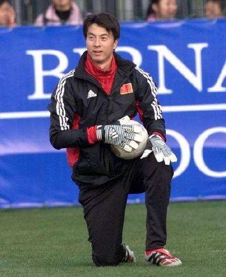 前国门,亚泰球员安琦卖樱桃引发网友热议 前国门,亚泰球员安琦卖樱桃引发网友热议