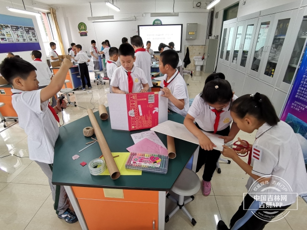 首届中国科学院长春分院 校园科学节开幕.jpg 首届中国科学院长春分院 校园科学节开幕.jpg