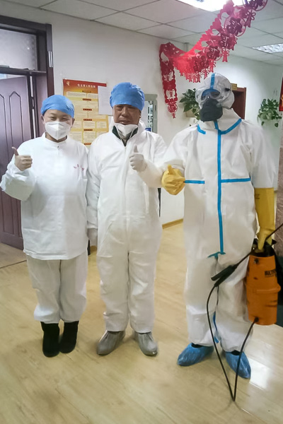 2 李谦同志生前工作照片(中间).jpg 2 李谦同志生前工作照片(中间).jpg