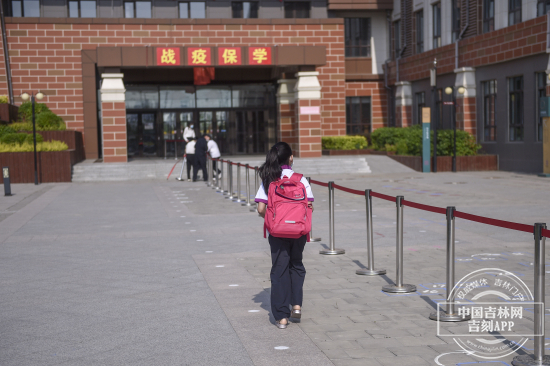 ZQL_2553.jpg ZQL_2553.jpg