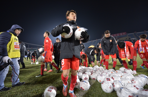 800698463.jpg 800698463.jpg