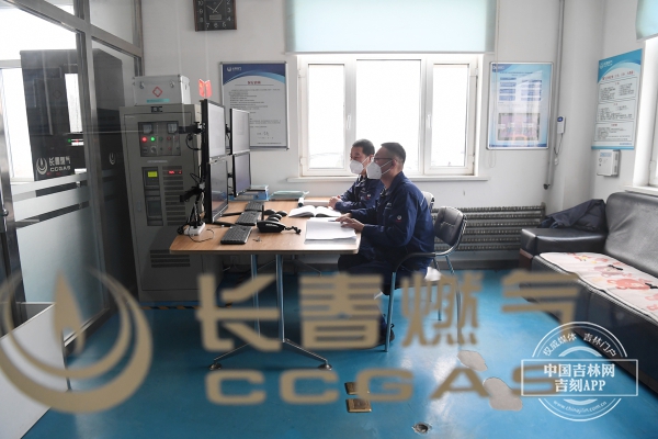 LUO_3368.jpg LUO_3368.jpg