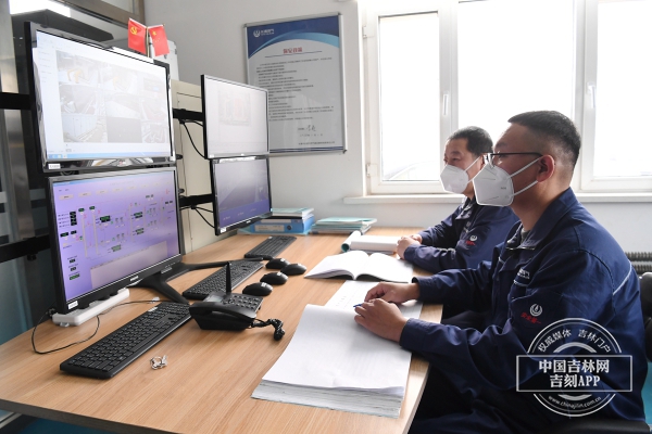 LUO_3379.jpg LUO_3379.jpg