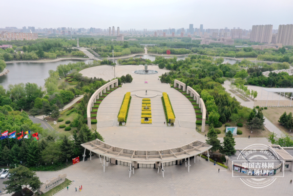 长春市世界雕塑公园(罗浩).jpg 长春市世界雕塑公园(罗浩).jpg