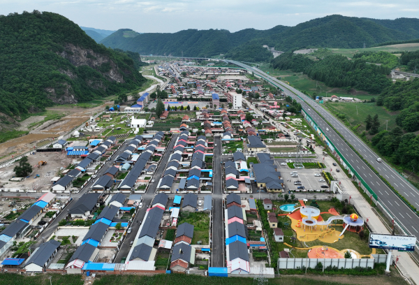 哲学小村1.jpg 哲学小村1.jpg