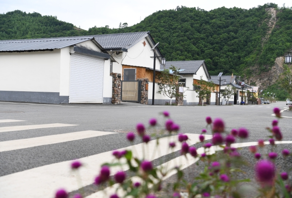 哲学小村2.jpg 哲学小村2.jpg