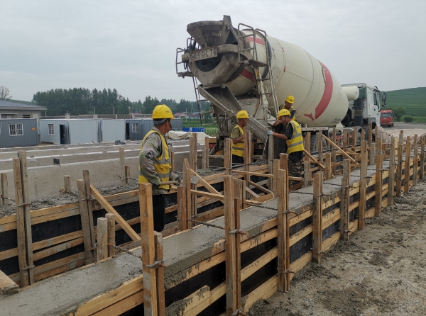 岛身混凝土浇筑.jpg 岛身混凝土浇筑.jpg