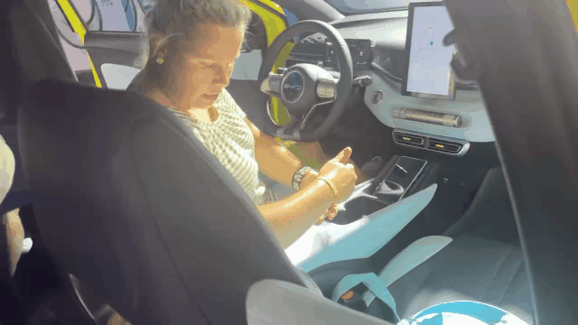 tutieshi_640x360_3s (5).gif tutieshi_640x360_3s (5).gif