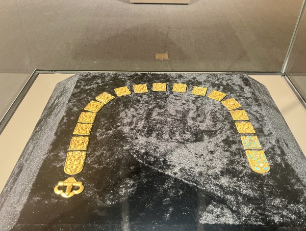 W020231031688008035703.jpg W020231031688008035703.jpg