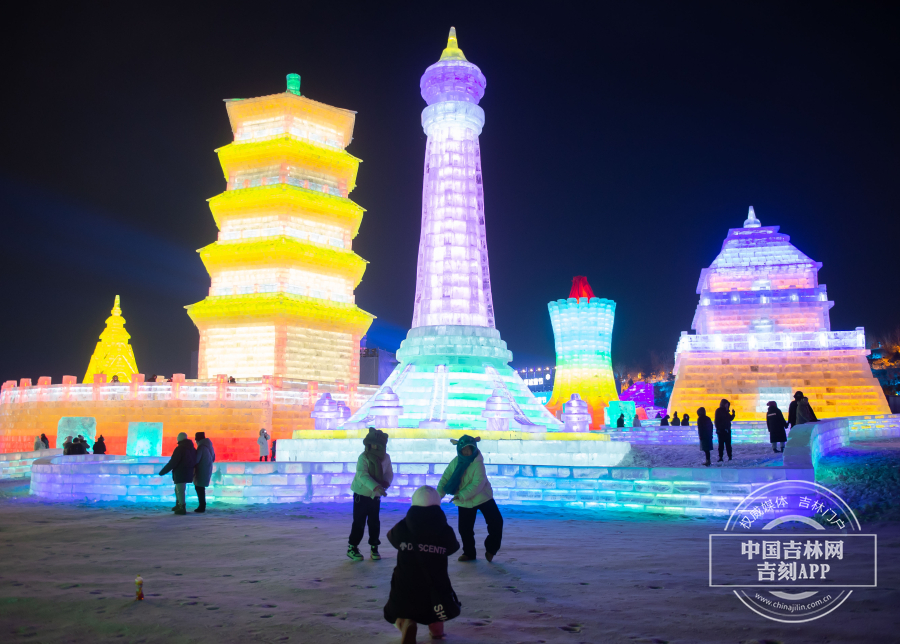 长春冰雪新天地9.jpg 长春冰雪新天地9.jpg