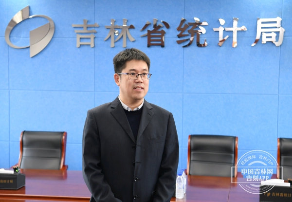 服务潘.jpg 服务潘.jpg