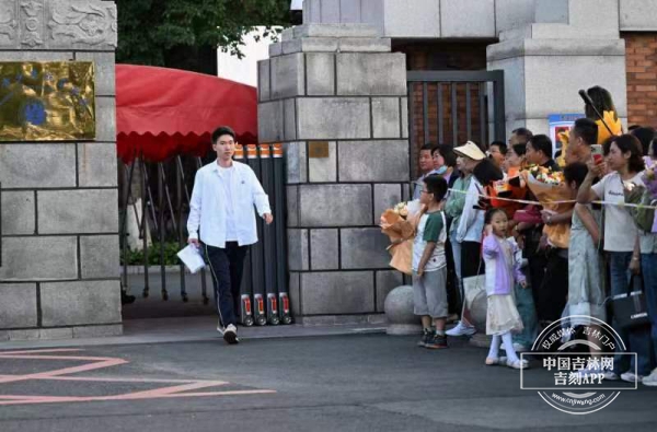 2469E150-6401-41B2-9062-A688D45857F9.jpeg 2469E150-6401-41B2-9062-A688D45857F9.jpeg