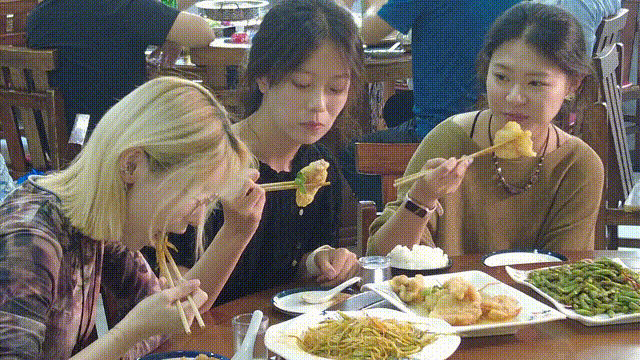 199E32AB-3FE5-47F6-869D-6A49EBEDB724.gif 199E32AB-3FE5-47F6-869D-6A49EBEDB724.gif