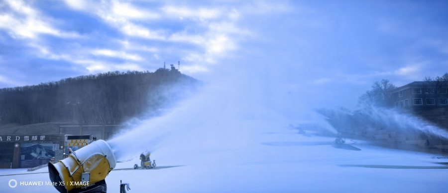 庙香山滑雪场.jpg