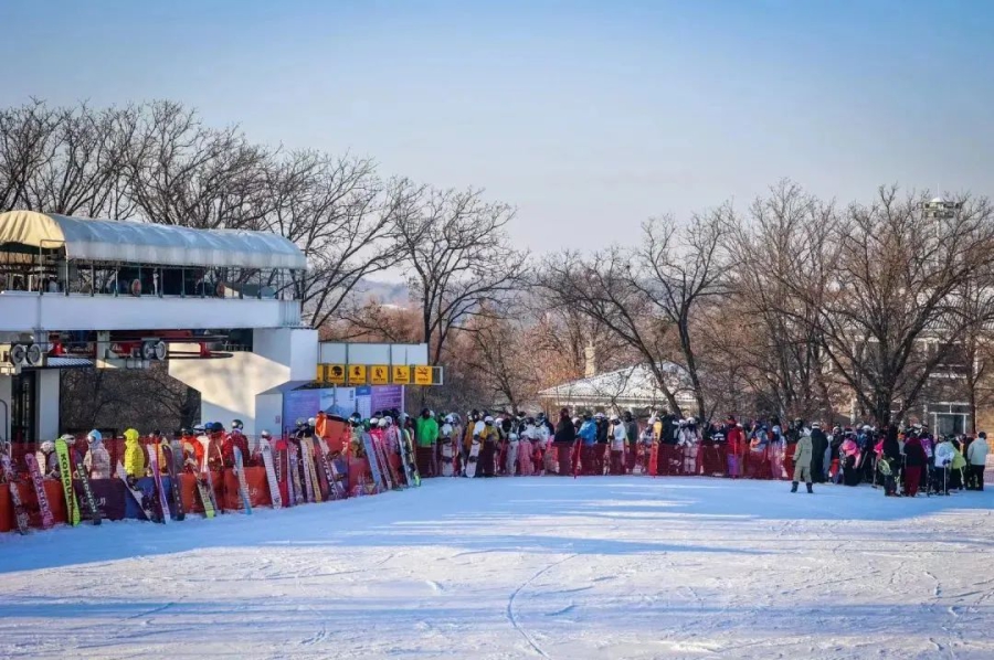 长春庙香山滑雪场1.jpg