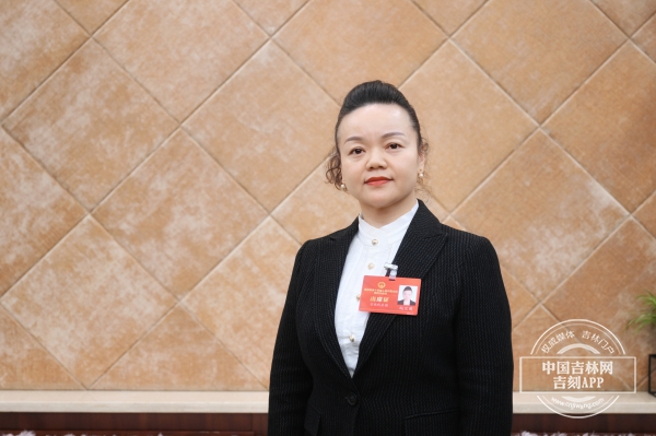 赵兰菊.jpg 赵兰菊.jpg