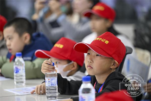 ZQL_9353.jpg ZQL_9353.jpg