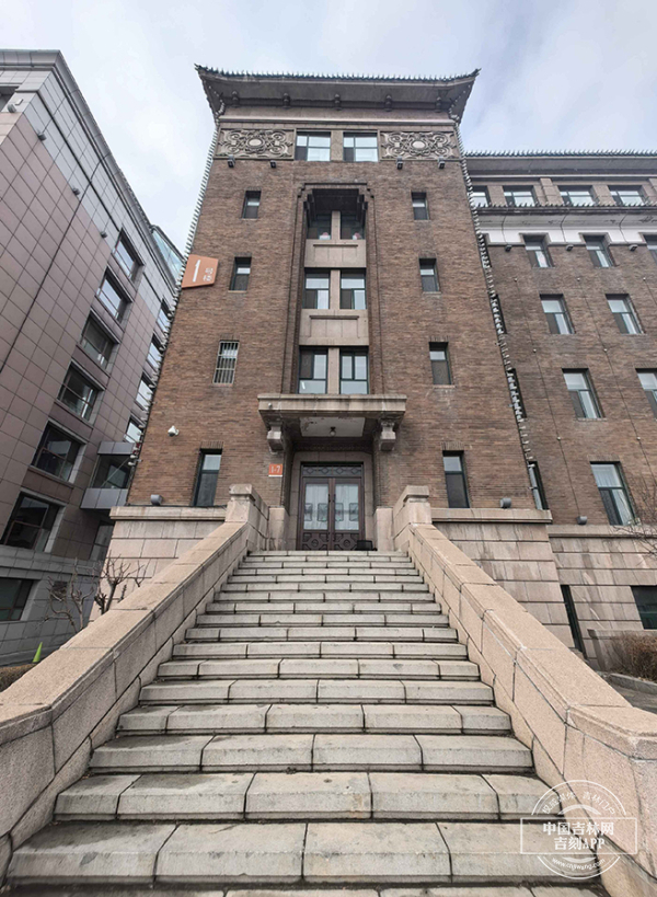 146237.jpg 146237.jpg