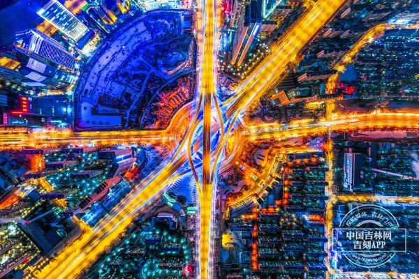 低空1.jpg 低空1.jpg