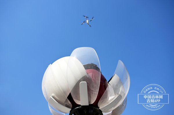 低空2.jpg 低空2.jpg