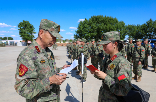 2.对基干民兵进行身份核实.jpg 2.对基干民兵进行身份核实.jpg