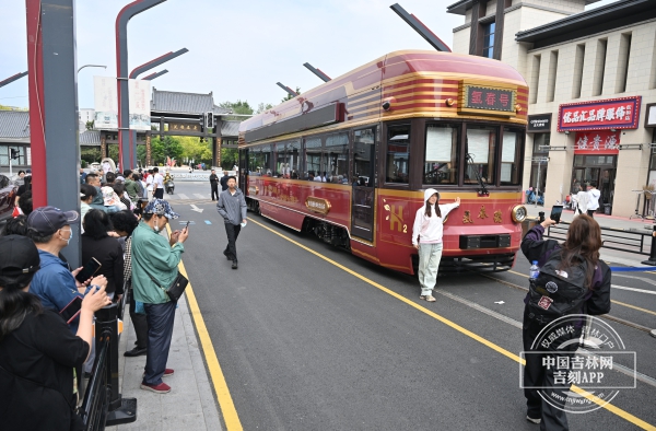 红旗街2.jpg 红旗街2.jpg