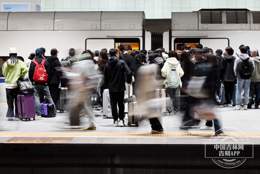 高铁3.jpeg 高铁3.jpeg