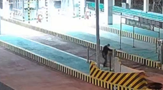 1e11bf50ede855ee8127ce24157f793.jpg 1e11bf50ede855ee8127ce24157f793.jpg