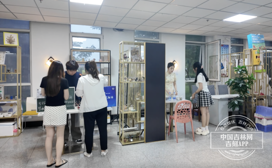 截屏2025-06-20 05.43.13.png 截屏2025-06-20 05.43.13.png