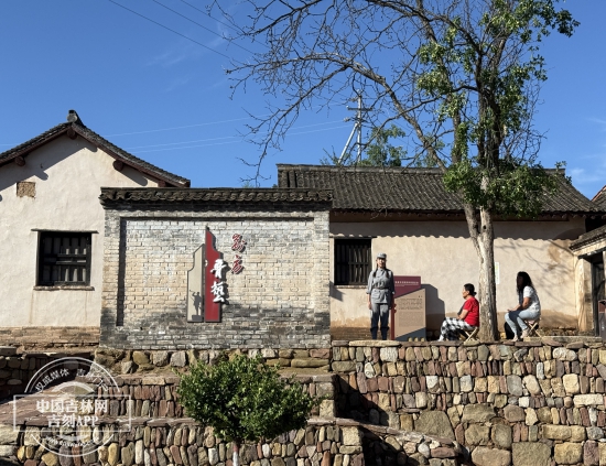 ad8ee2dcf8fda5a700165af648a69eae.jpg ad8ee2dcf8fda5a700165af648a69eae.jpg