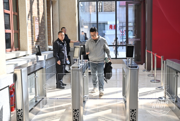 b18efaed04b2ad776e4767de8d2d757.jpg b18efaed04b2ad776e4767de8d2d757.jpg