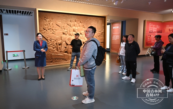 64e8023d7f60de746ee7b2081801a4f.jpg 64e8023d7f60de746ee7b2081801a4f.jpg