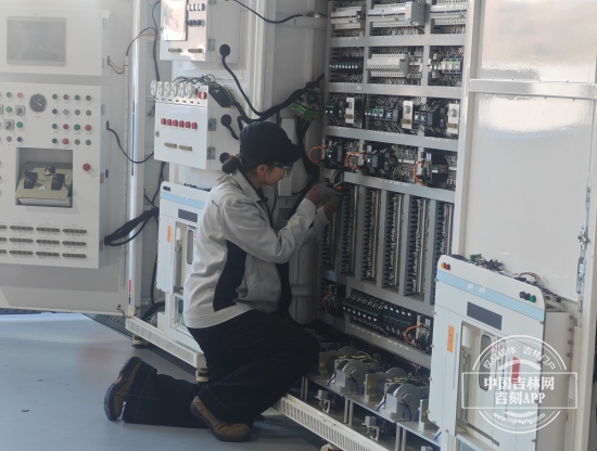 微信图片_20251016172305_222_122.jpg 微信图片_20251016172305_222_122.jpg