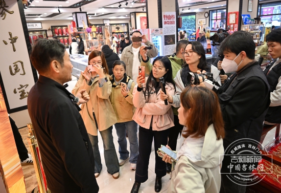 微信图片_20251016191844_340_206.jpg 微信图片_20251016191844_340_206.jpg