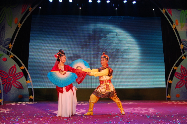 四平市 敬业奉献 赵丹丹工作照3.JPG