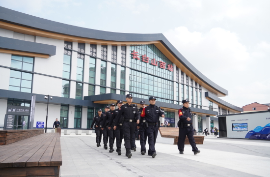 005d96dde7e90a72efbb90e0b4b7ac02.jpg 005d96dde7e90a72efbb90e0b4b7ac02.jpg