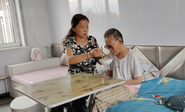 四平市 孝老爱亲 胡连珍(生活照1).jpg 四平市 孝老爱亲 胡连珍(生活照1).jpg