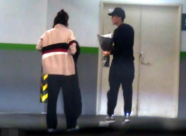 刘翔豪车曝光，车牌号抢眼，12秒91和12秒88都印在车牌上