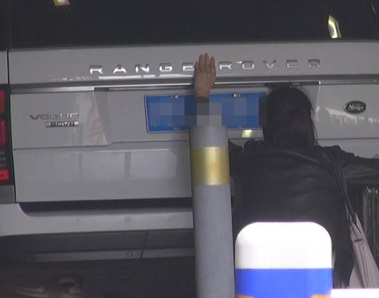 刘翔豪车曝光，车牌号抢眼，12秒91和12秒88都印在车牌上