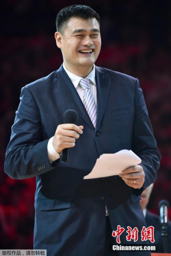 资料图:姚明的国际地位,将助中国篮球获得一张耀眼的名片 点击进入下一页