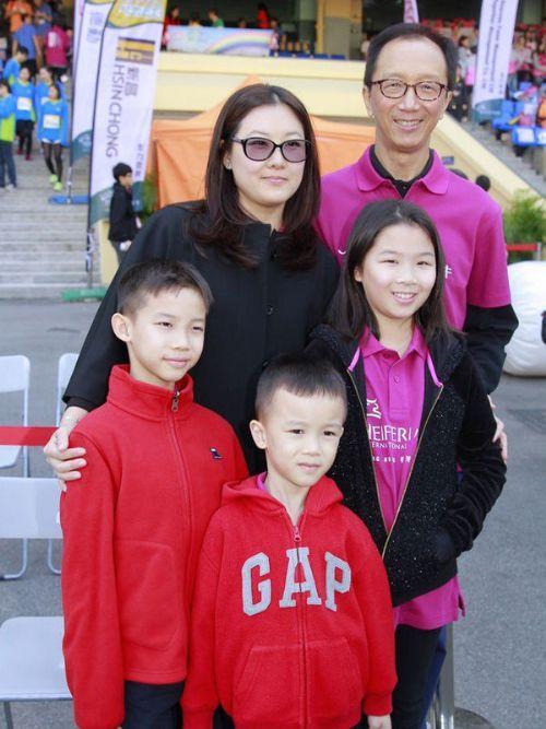 为何24岁跳水皇后退役后嫁给身价上亿的老头，她的回答让人深思