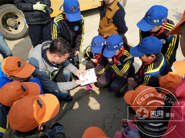 数以万计候鸟回归珲春 敬信湿地成摄影家乐园 数以万计候鸟回归珲春 敬信湿地成摄影家乐园